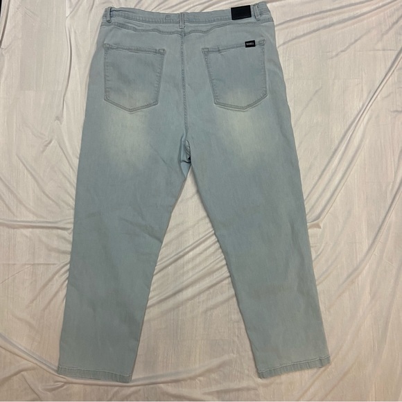 Barbell Apparel Fit Mom Jeans Stretch High Waist Light Washed Blue Size 33 - Picture 7 of 9